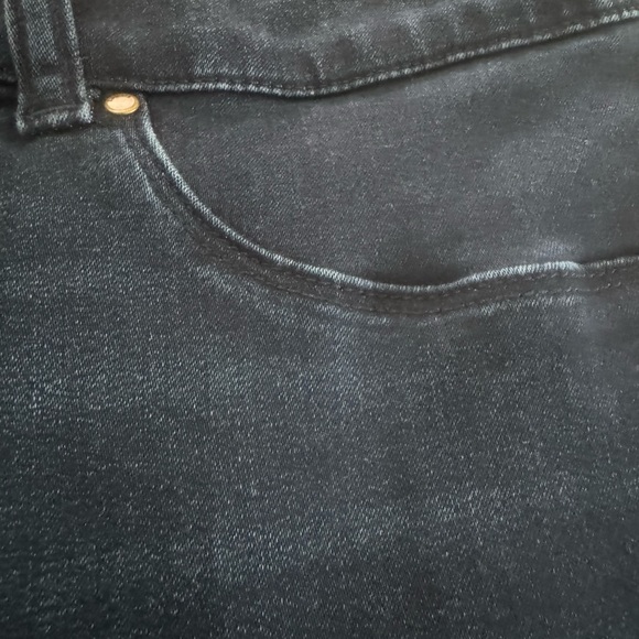 EUC Chico’s Platinum Jeans in Dark Wash with jegging style. - Picture 5 of 6